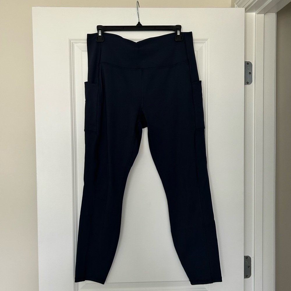 RBX Women’s 7/8 Legging with Pockets - Navy - Size L